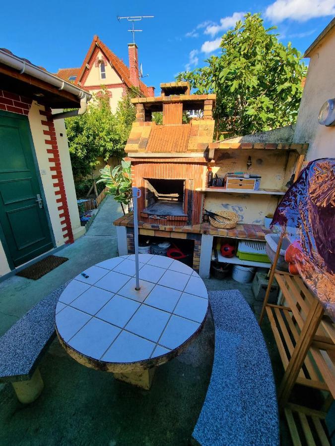Petite Maison Au Calme Эпине-сюр-Сена Экстерьер фото